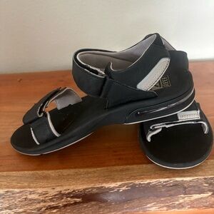 Reef Black and Gray Sandals